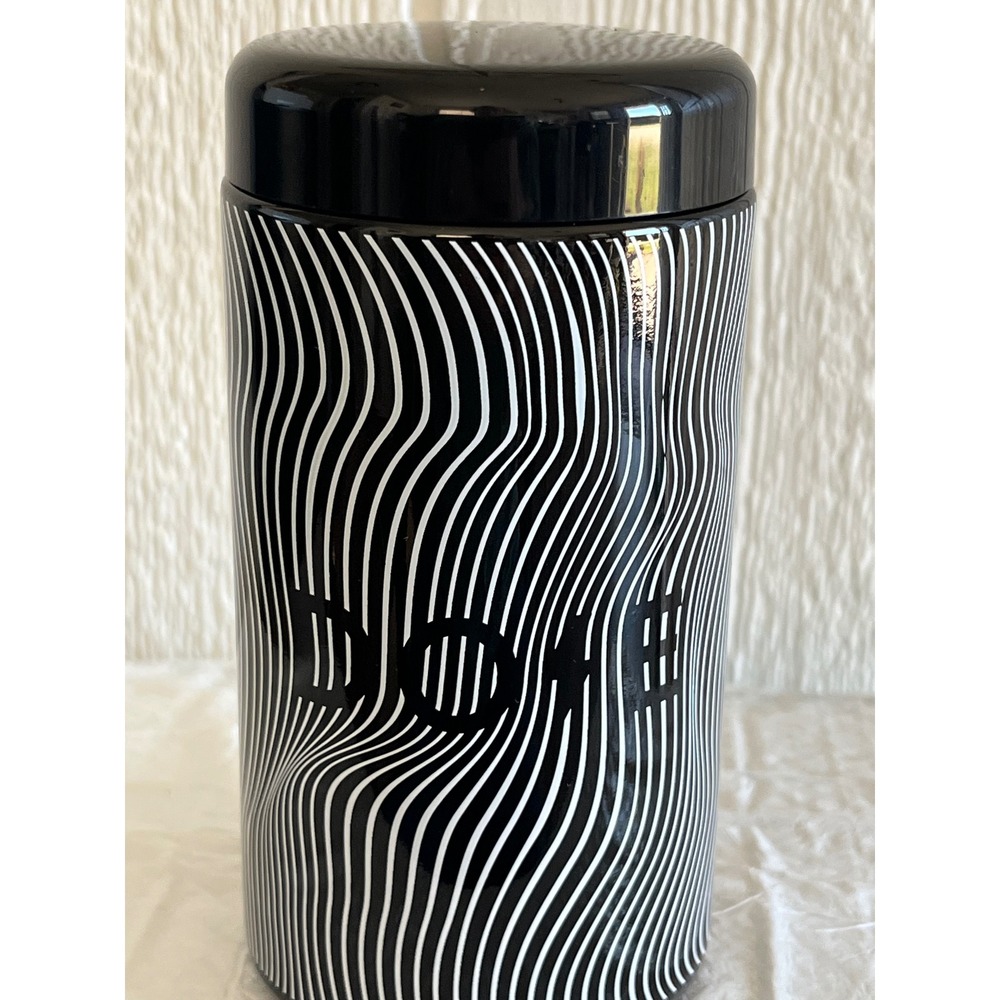 Everyday Dose Black White Wave Pattern glass Tumbler Mug‎